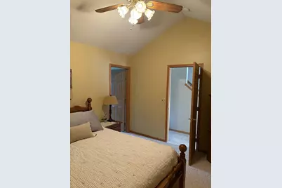 8876 Swancrest Drive, Saginaw, MI 48609 - Photo 9