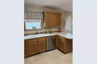 8876 Swancrest Drive, Saginaw, MI 48609 - Photo 17