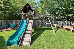 404 Cedar St, Three Oaks, MI 49128 - Photo 25