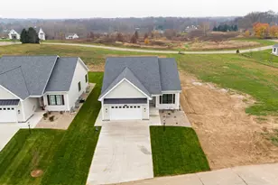 2560 Noellyn Dr, Berrien Springs, MI 49103 - Photo 35