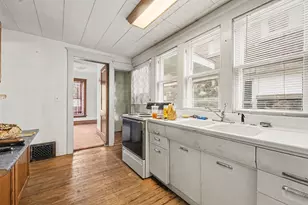 106 Central St, Battle Creek, MI 49017 - Photo 9