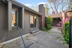 840 Brook Village Ct, Holland, MI 49423 - Photo 7