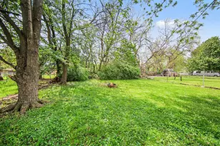 853 Addison, Adrian, MI 49221 - Photo 29