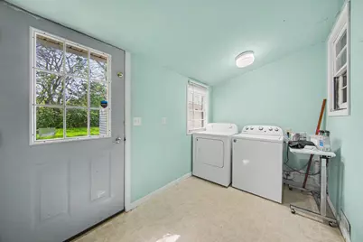 853 Addison, Adrian, MI 49221 - Photo 23