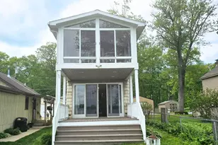 11287 Ullrey Dr, Vicksburg, MI 49097 - Photo 1