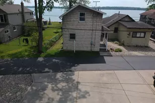 11287 Ullrey Dr, Vicksburg, MI 49097 - Photo 7