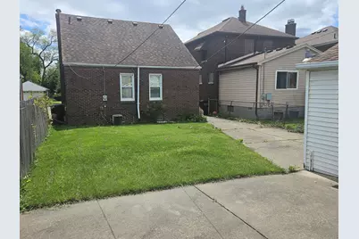 15237 Carlisle Street, Detroit, MI 48205 - Photo 3