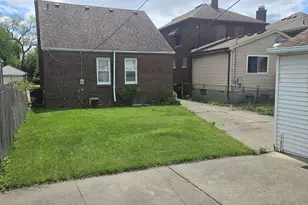 15237 Carlisle St, Detroit, MI 48205 - Photo 3