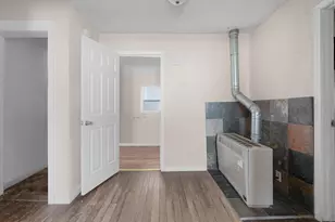 816 6th St NW, Grand Rapids, MI 49504 - Photo 19