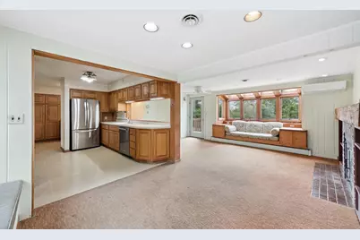 415 Ridgeway Street, Saint Joseph, MI 49085 - Photo 5