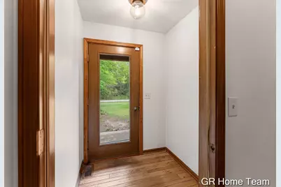 16296 Red Pine Court, Holland, MI 49424 - Photo 11