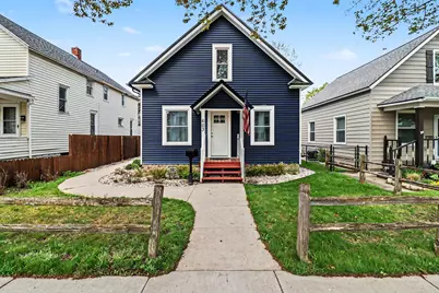 603 N Rowe Street, Ludington, MI 49431 - Photo 3