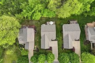 9960 Tioga Ct, Pinckney, MI 48169 - Photo 37