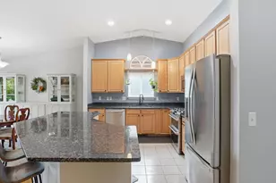 9960 Tioga Ct, Pinckney, MI 48169 - Photo 11