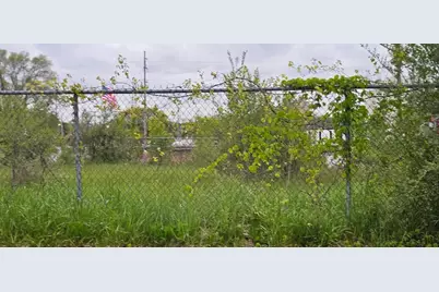 W Upton Avenue, Battle Creek, MI 49037 - Photo 1