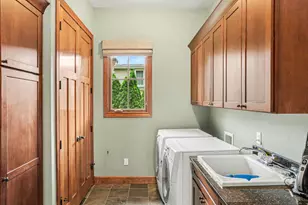 1523 Villa Rd, Birmingham, MI 48009 - Photo 13