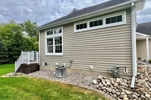 115 Stony Ridge Ct, Hillsdale, MI 49242 - Photo 5