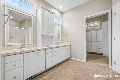 2320 Red Oak Court NW, Grand Rapids, MI 49504 - Photo 15