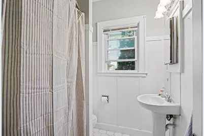 101 Arthur Avenue NE, Grand Rapids, MI 49503 - Photo 17