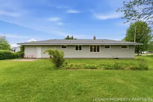 10625 Riley St, Zeeland, MI 49464 - Photo 5