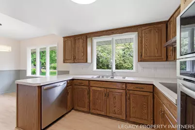 10625 Riley Street, Zeeland, MI 49464 - Photo 17