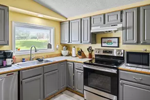 1674 W 104th St, Grant, MI 49327 - Photo 17