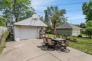 1023 Longfellow Ave, Royal Oak, MI 48067 - Photo 23