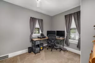1023 Longfellow Ave, Royal Oak, MI 48067 - Photo 11