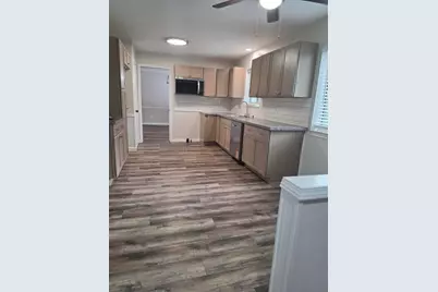 4601 Lynbrook Drive, Flint, MI 48507 - Photo 9