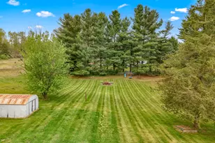 1240 E Hastings Lake Rd, Jonesville, MI 49250 - Photo 11