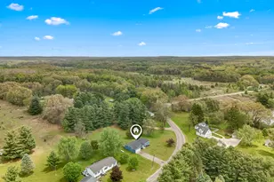 1240 E Hastings Lake Rd, Jonesville, MI 49250 - Photo 47