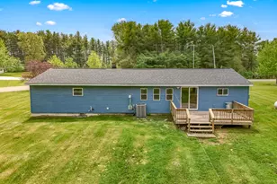1240 E Hastings Lake Rd, Jonesville, MI 49250 - Photo 3
