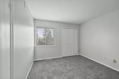 2245 S Commerce Road, Wolverine Lake, MI 48390 - Photo 19