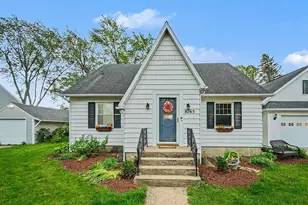 8765 Grove Ave, Berrien Springs, MI 49103 - Photo 3