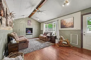 111 S Fremont St, Lawton, MI 49065 - Photo 13
