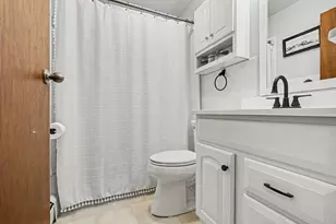 111 S Fremont St, Lawton, MI 49065 - Photo 19