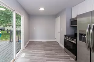 2341 Brooktree Ct, Ypsilanti, MI 48198 - Photo 9
