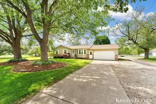 577 Port Sheldon St SW, Grandville, MI 49418 - Photo 3