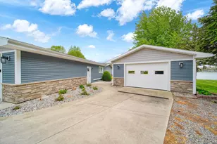 347 Moser Dr, Bronson, MI 49028 - Photo 23