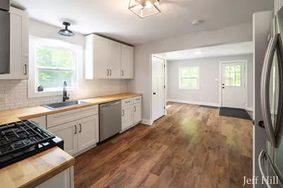 3637 Colonial Avenue NE, Grand Rapids, MI 49525 - Photo 7