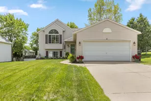 138 Rollingwood Dr, Rockford, MI 49341 - Photo 1
