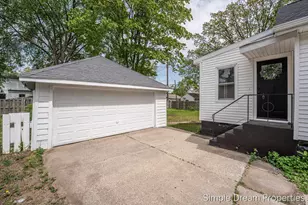 1642 Mills Ave, Muskegon, MI 49445 - Photo 37