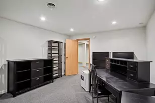 2231 Ridgecroft Ave SE, Grand Rapids, MI 49546 - Photo 29