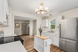 321 Snow Ave, Battle Creek, MI 49037 - Photo 5