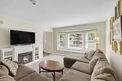 32318 Bonnet Hill Road, Farmington Hills, MI 48334 - Photo 13