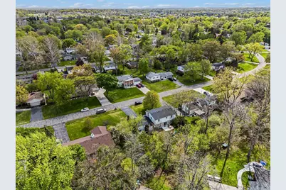32318 Bonnet Hill Road, Farmington Hills, MI 48334 - Photo 37