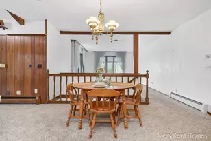 4248 Walnut Hills Ln SE, Grand Rapids, MI 49512 - Photo 5