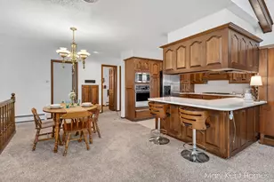 4248 Walnut Hills Ln SE, Grand Rapids, MI 49512 - Photo 11