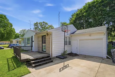 2046 Gerald Street, Benton Harbor, MI 49022 - Photo 3