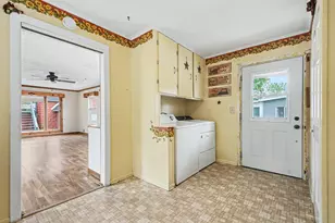 513 S Farmer St, Otsego, MI 49078 - Photo 13